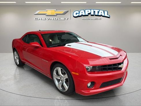 Used 2010 Chevrolet Camaro SS w/ RS Package RWD image 13