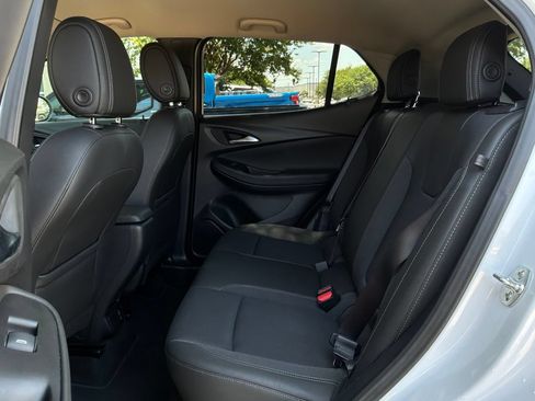 Used 2025 Buick Encore GX Preferred FWD image 11