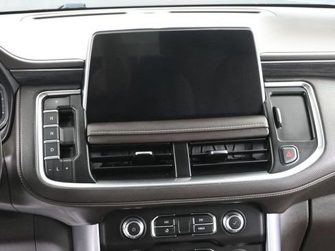 Used 2021 GMC Yukon SLT w/ SLT Luxury Plus Package AWD/4WD image 27