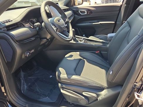 New 2026 Jeep Compass Latitude image 7