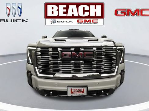 Used 2025 GMC Sierra 2500 Denali w/ Denali Reserve Package AWD/4WD image 8