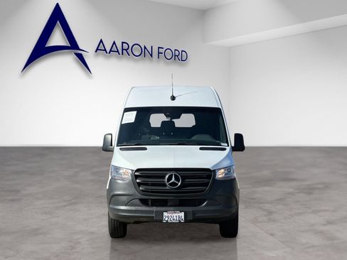 Used 2024 Mercedes-Benz Sprinter 2500 image 9