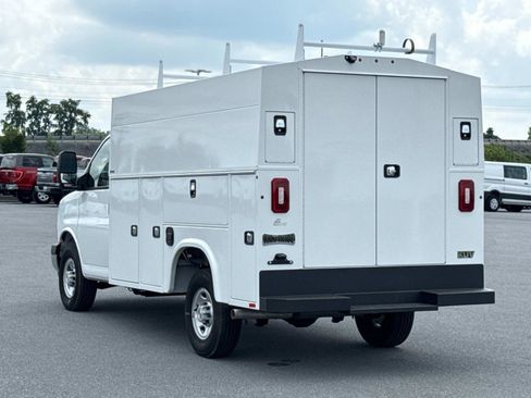New 2025 Chevrolet Express 3500 w/ Power Convenience Package image 13