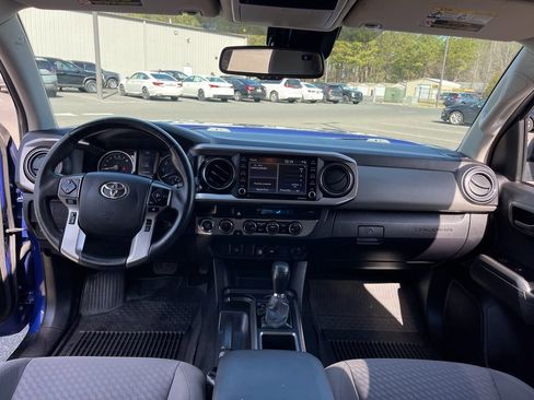 Used 2023 Toyota Tacoma SR5 AWD/4WD image 8