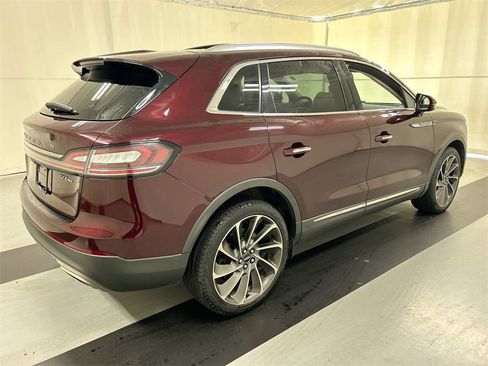 Used 2019 Lincoln Nautilus Reserve image 2