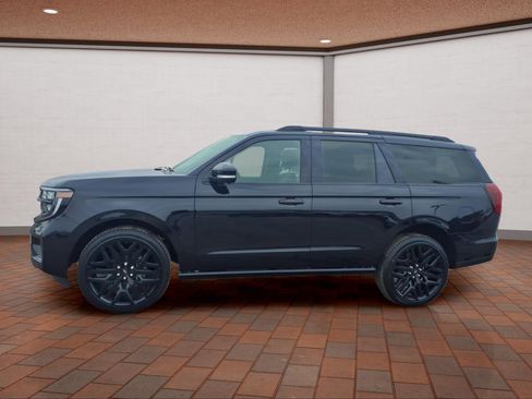 New 2026 Ford Expedition Platinum w/ Stealth Performance Package image 3