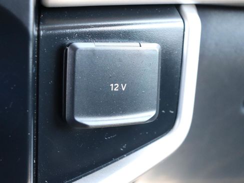 Used 2024 Ford Expedition XLT AWD/4WD image 44