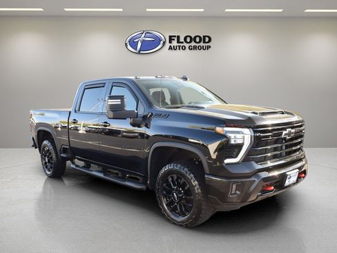 Used 2025 Chevrolet Silverado 2500 LTZ w/ LTZ Plus Package AWD/4WD image 1
