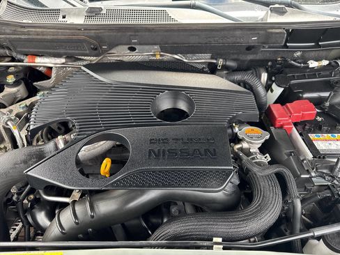 Used 2016 Nissan Juke SV image 11