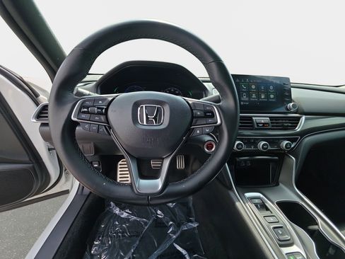 Used 2022 Honda Accord Sport image 16