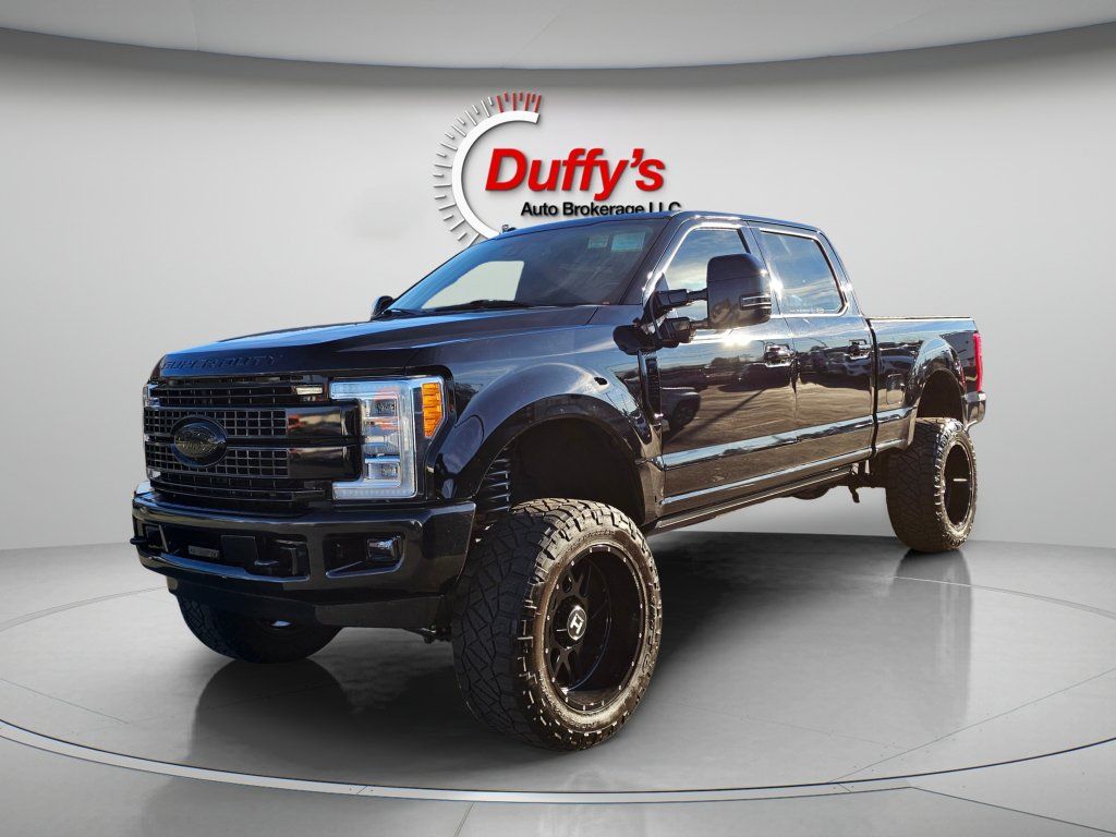 Used 2017 Ford F250 Platinum w/ Platinum Ultimate Package AWD/4WD image 18