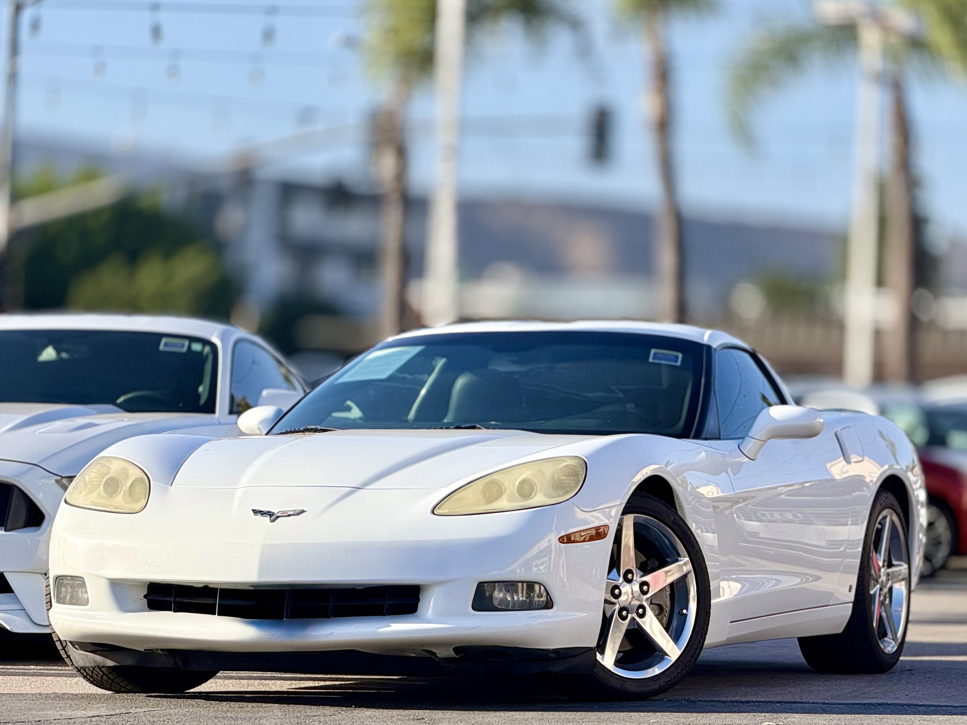 Used 2007 Chevrolet Corvette Coupe w/ Preferred Equipment Group RWD image 1