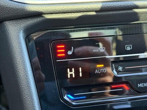 New 2026 Volkswagen Taos SE AWD/4WD image 13