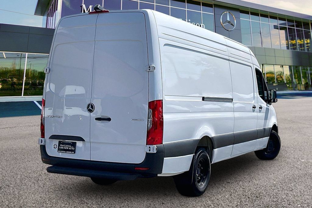 Used 2026 Mercedes-Benz Sprinter 3500 image 10