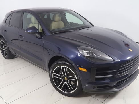 Used 2020 Porsche Macan AWD/4WD image 18