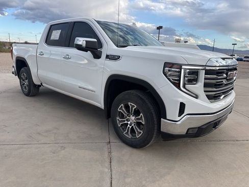 Used 2025 GMC Sierra 1500 SLT AWD/4WD image 5
