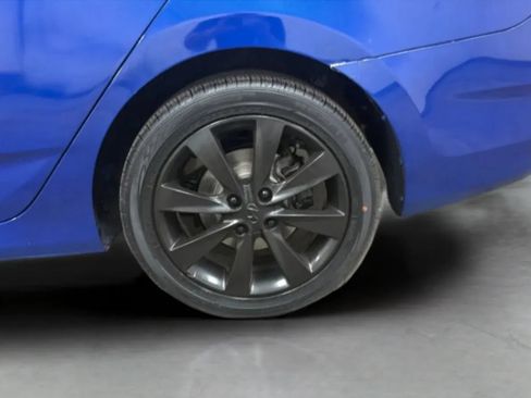 Used 2012 Hyundai Accent GLS w/ Premium Pkg 3 FWD image 25