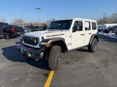Used 2024 Jeep Wrangler Unlimited Rubicon w/ Technology Group image 3