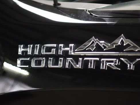 Used 2024 Chevrolet Silverado 1500 High Country w/ High Country Premium Package image 13