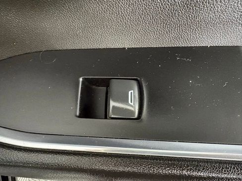 Used 2022 Chevrolet Silverado 1500 RST image 35