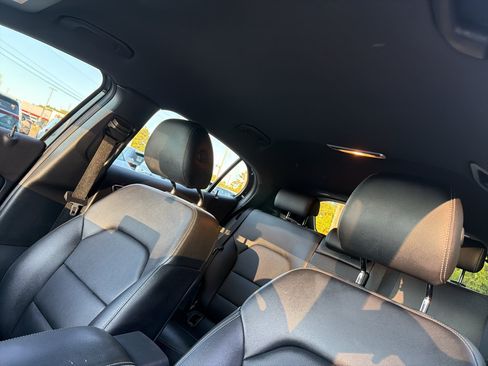 Used 2018 Mercedes-Benz GLA 250 image 14