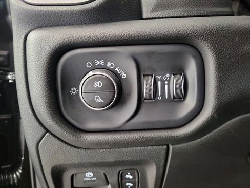 Used 2025 RAM 1500 Big Horn AWD/4WD image 13