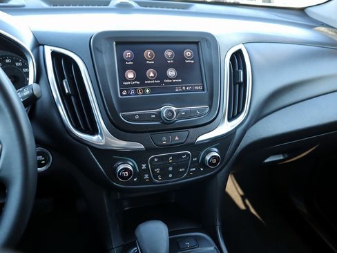 Used 2024 Chevrolet Equinox LT image 24