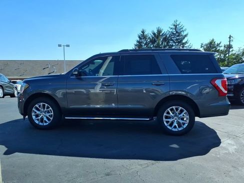 Used 2021 Ford Expedition XLT AWD/4WD image 4