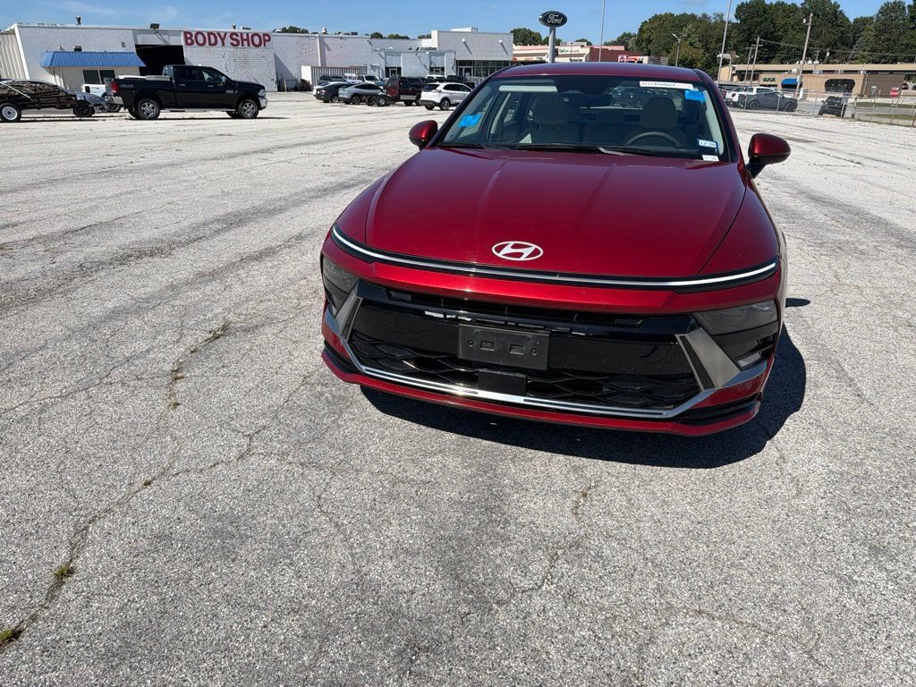 Used 2025 Hyundai Sonata SEL FWD image 8