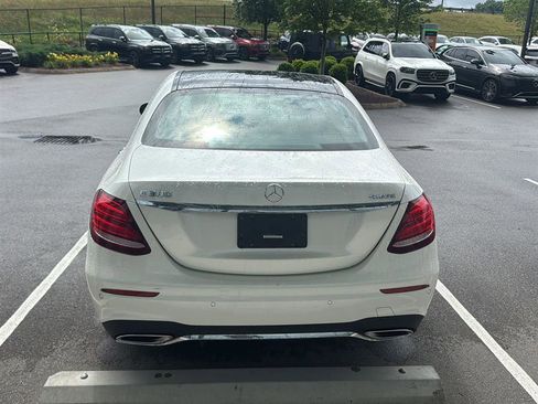 Used 2018 Mercedes-Benz E 300 4MATIC image 6