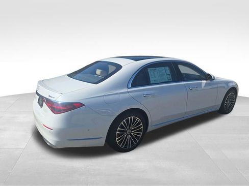 Used 2025 Mercedes-Benz S 500 4MATIC image 5