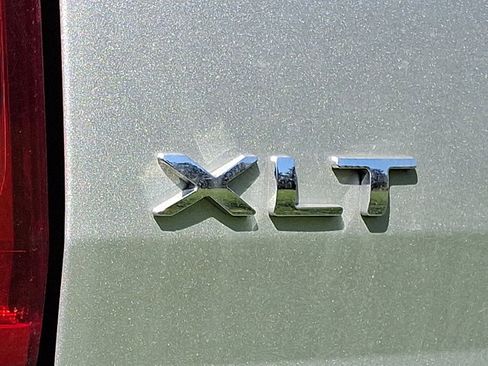 Used 2012 Ford Explorer XLT image 10