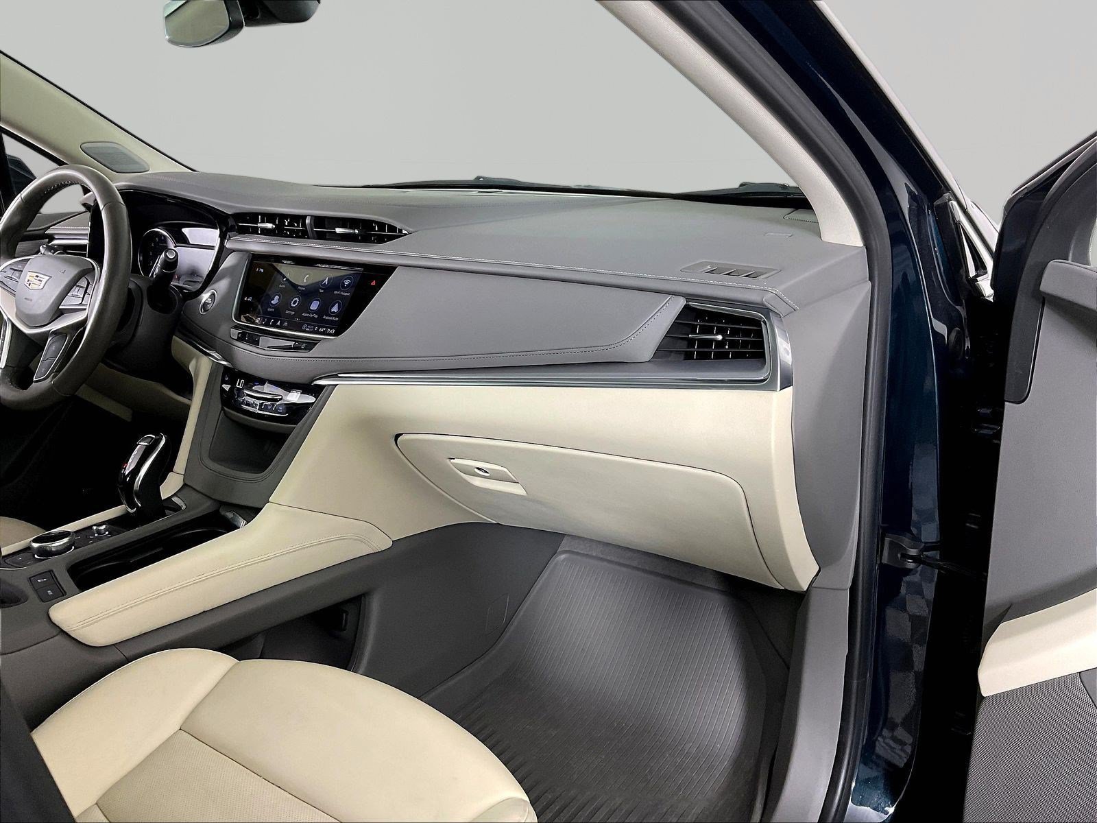 Used 2024 Cadillac XT5 Premium Luxury w/ LPO, Floor Liner Package AWD/4WD image 26