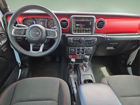 Used 2023 Jeep Wrangler Unlimited Rubicon AWD/4WD image 11