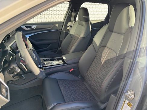 New 2025 Audi RS 6 performance image 9