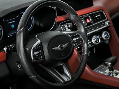 Used 2022 Genesis G70 3.3T Launch Edition image 25