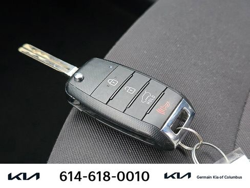 Used 2015 Kia Soul FWD image 33