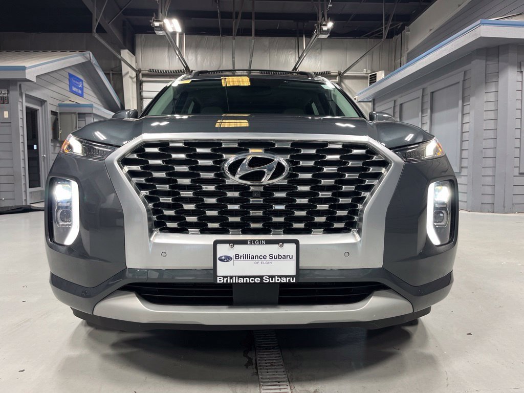 Used 2022 Hyundai Palisade Limited w/ Cargo Package AWD/4WD image 2