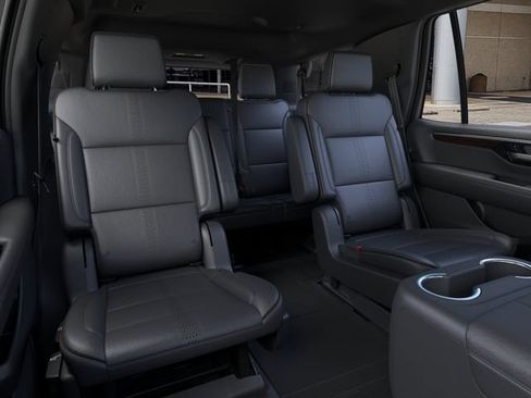 New 2026 Chevrolet Tahoe High Country AWD/4WD image 17