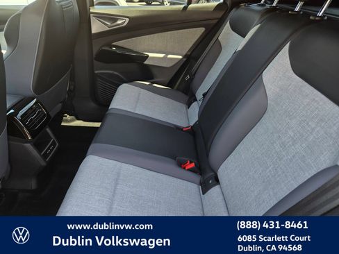 Used 2023 Volkswagen ID.4 Pro RWD image 11