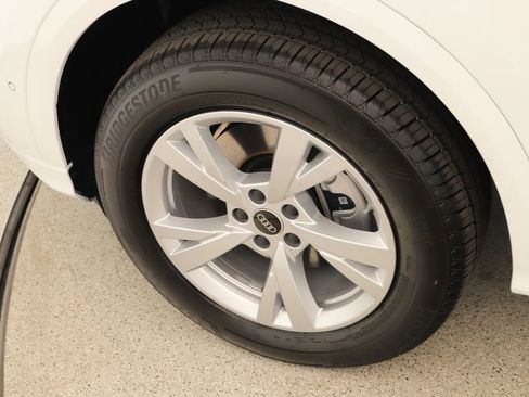 New 2025 Audi Q5 Premium image 29