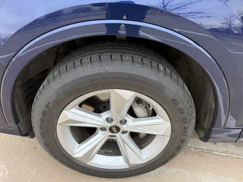 Used 2022 Audi Q7 3.0T Premium image 38