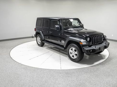 Used 2019 Jeep Wrangler Unlimited Sport S AWD/4WD image 28
