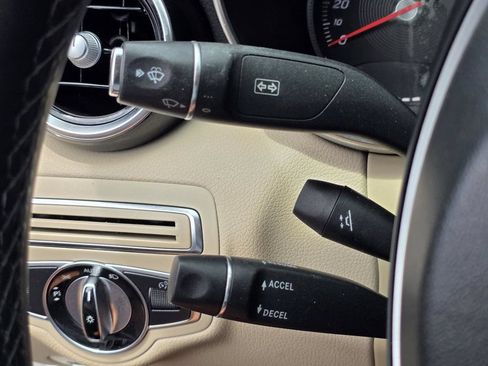 Used 2016 Mercedes-Benz C 300 Sedan image 22