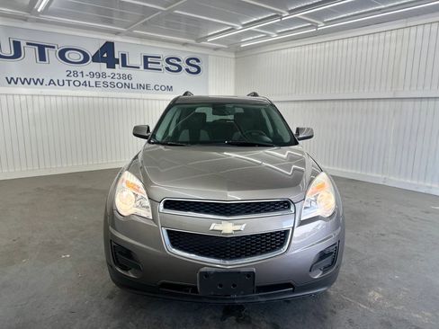 Used 2011 Chevrolet Equinox LT w/ Driver Convenience Package image 2