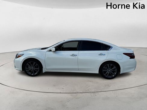 Used 2018 Nissan Altima 2.5 SR w/ SR Special Edition image 6