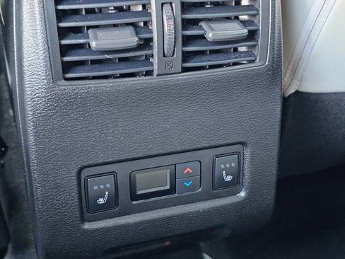 Used 2024 Mitsubishi Outlander SEL image 20