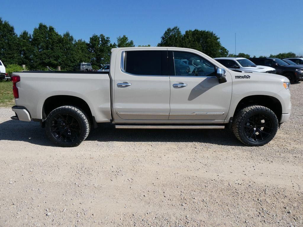 New 2026 Chevrolet Silverado 1500 High Country AWD/4WD image 3
