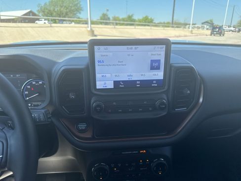 Used 2024 Ford Bronco Sport Badlands w/ Premium Package image 11