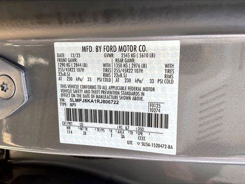 Used 2024 Lincoln Nautilus Reserve w/ Equipment Group 202A AWD/4WD image 33